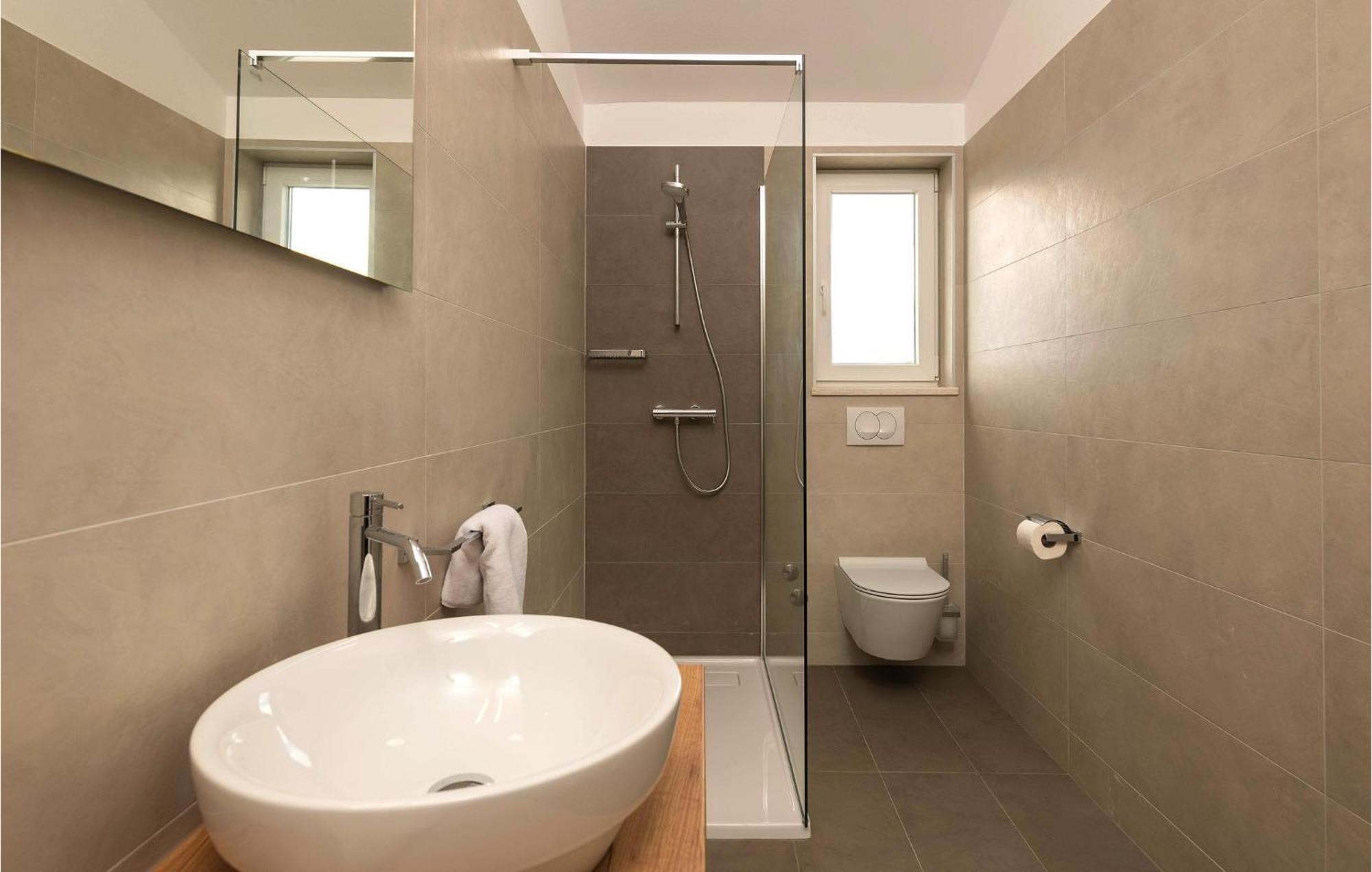 Amazing home in Manjadvorci w/ Outdoor swimming pool, WiFi&3 Bedrooms Barban Buitenkant foto