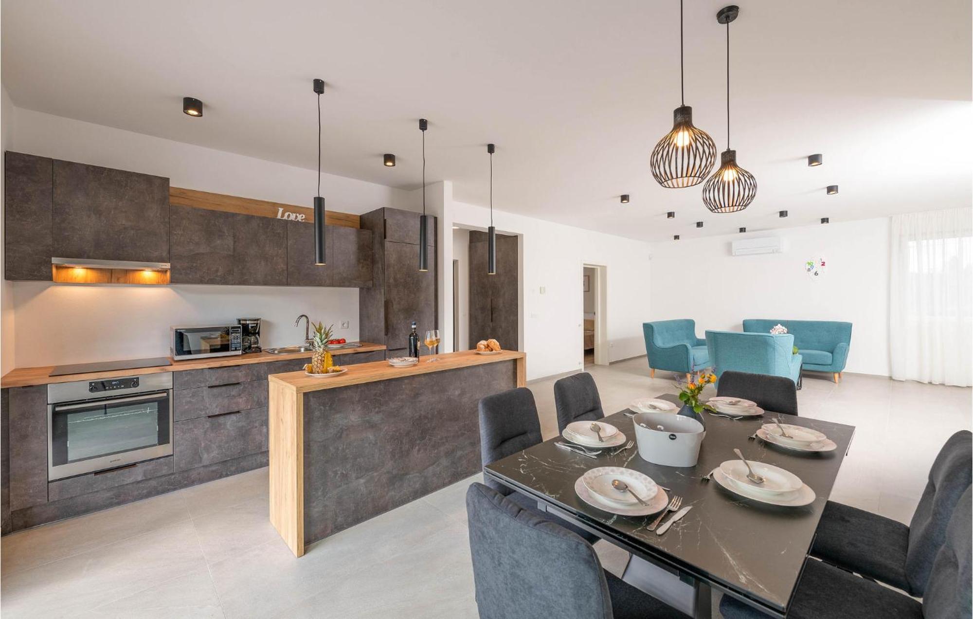 Amazing home in Manjadvorci w/ Outdoor swimming pool, WiFi&3 Bedrooms Barban Buitenkant foto