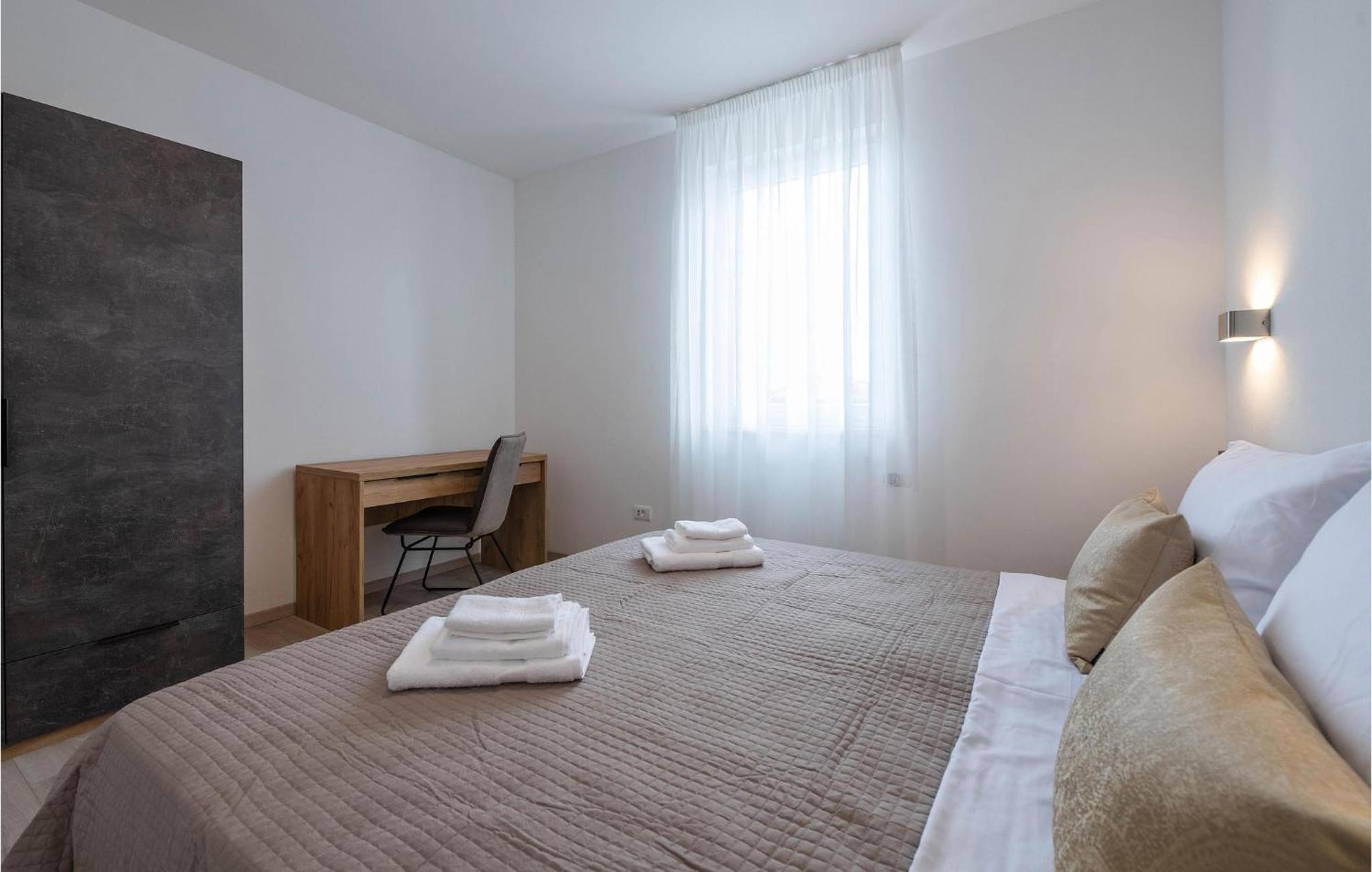 Amazing home in Manjadvorci w/ Outdoor swimming pool, WiFi&3 Bedrooms Barban Buitenkant foto