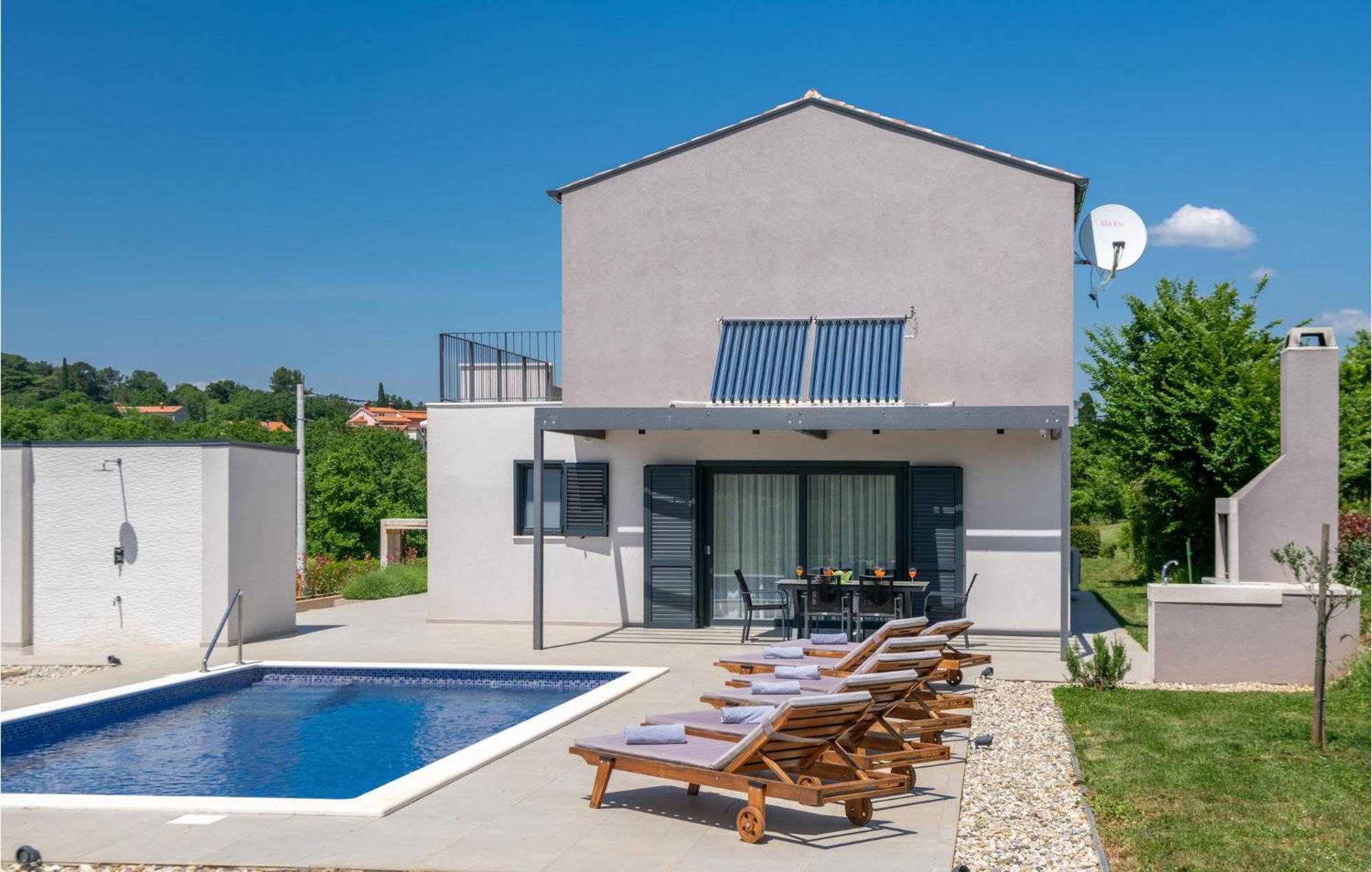 Amazing home in Manjadvorci w/ Outdoor swimming pool, WiFi&3 Bedrooms Barban Buitenkant foto